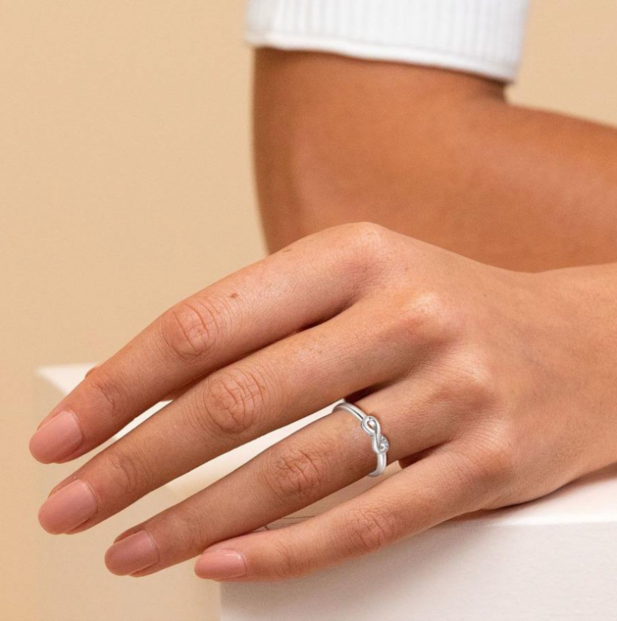 925 Sterling Silver Infinity Loop Ring